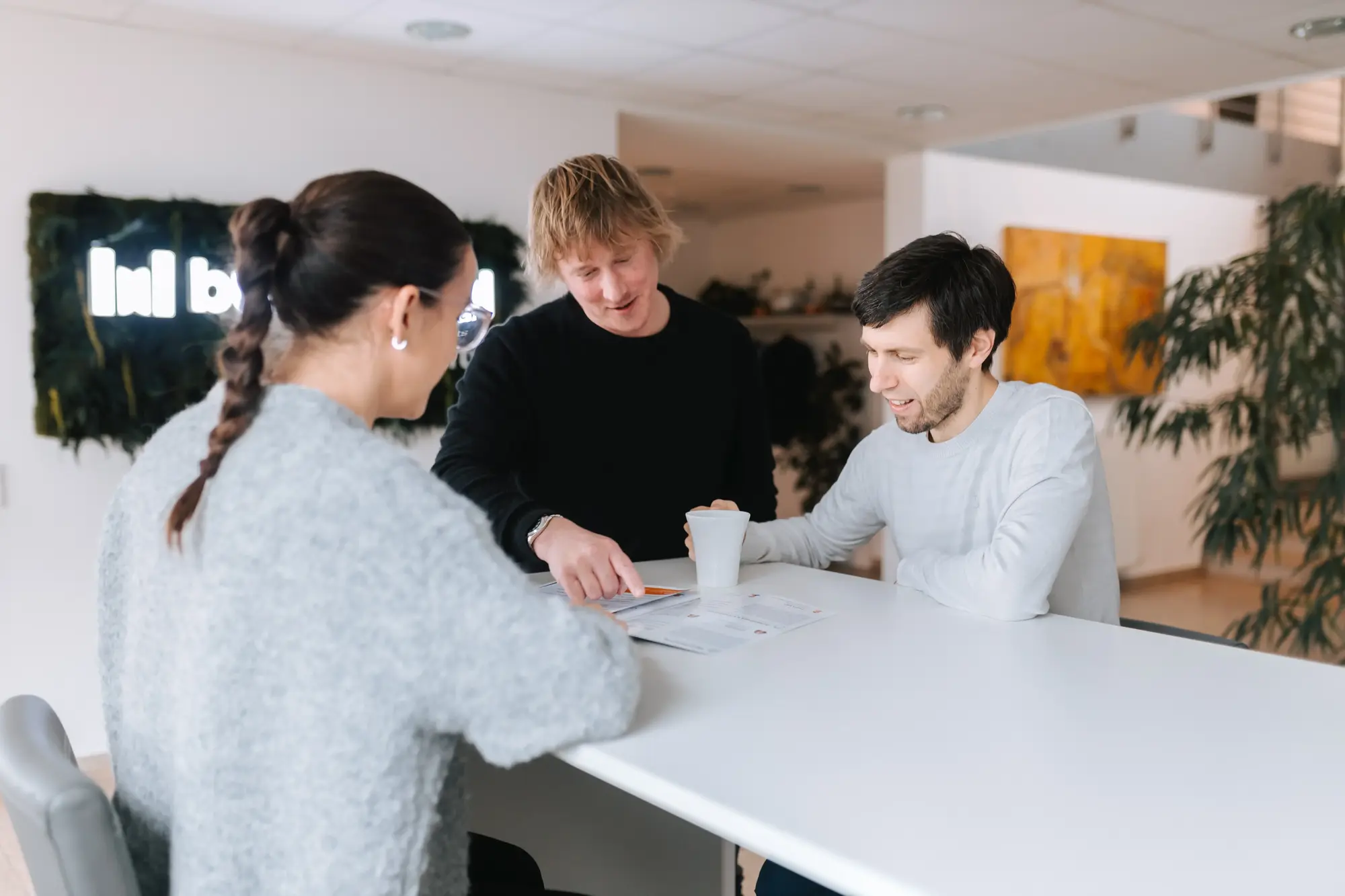 Digital Experts unterhalten sich über ihre Lösungen